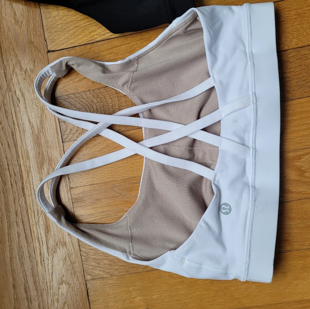 Lululemon 5 Piece Bundle Align Jogger, Bras, Swiftly Tech Tee, Fast & Free Crop - Picture 6 of 16